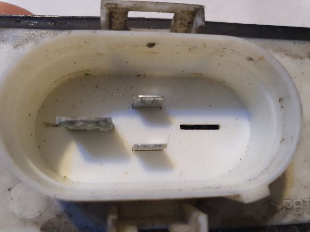 bontott VW GOLF III Hűtőventilátor Relé