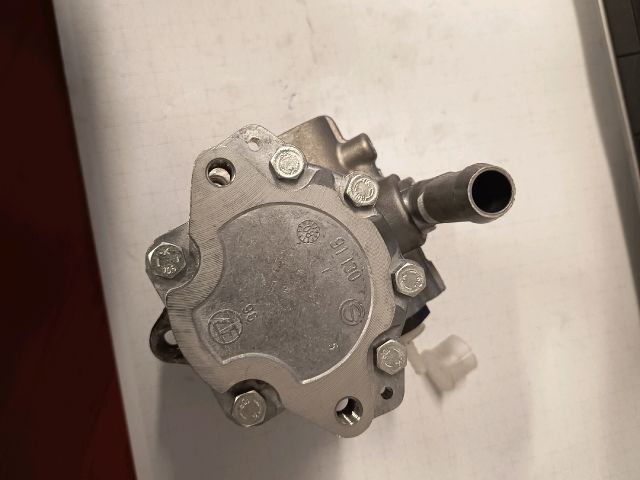 bontott VW GOLF III Kormányszervó Motor (Hidraulikus)