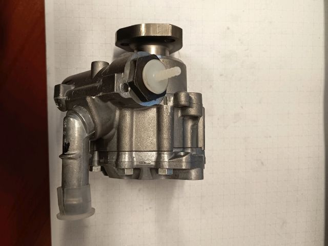 bontott VW GOLF III Kormányszervó Motor (Hidraulikus)