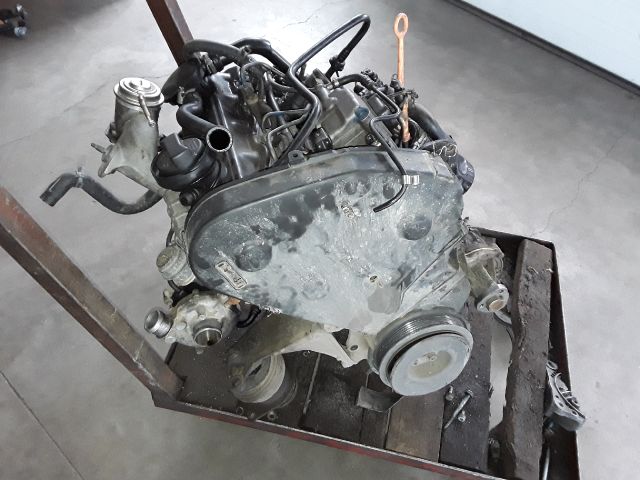 bontott VW GOLF III Motor (Fűzött blokk hengerfejjel)