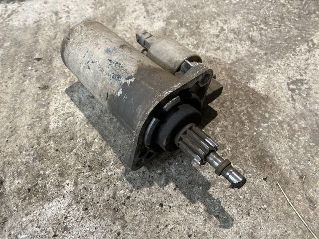 bontott VW GOLF III Önindító