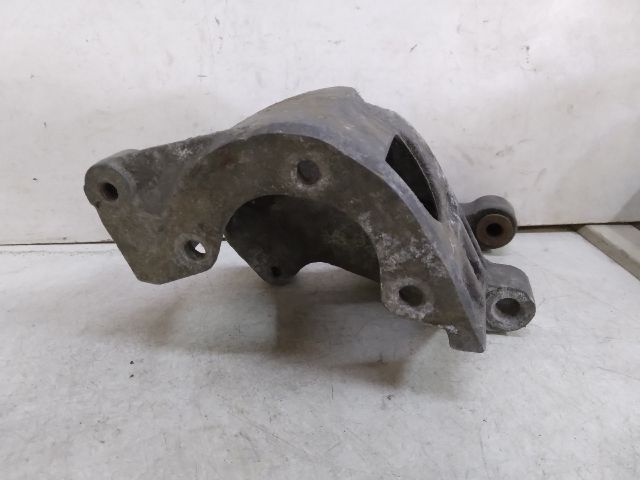 bontott VW GOLF III Szervó Tartó Bak (Magában)