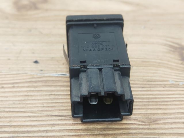 bontott VW GOLF III Ablakfűtés Kapcsoló