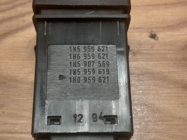 bontott VW GOLF III Ablakfűtés Kapcsoló