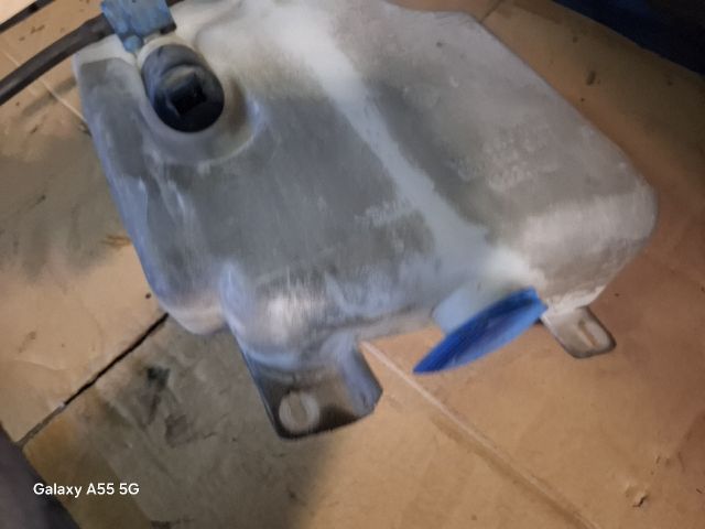 bontott VW GOLF III Ablakmosó Tartály