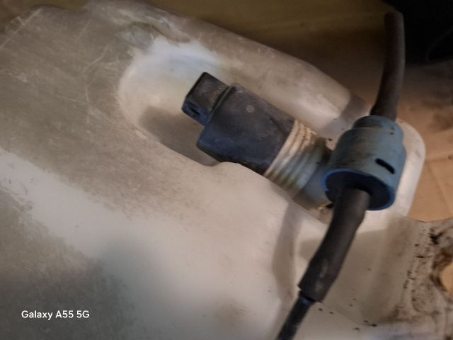 bontott VW GOLF III Ablakmosó Tartály