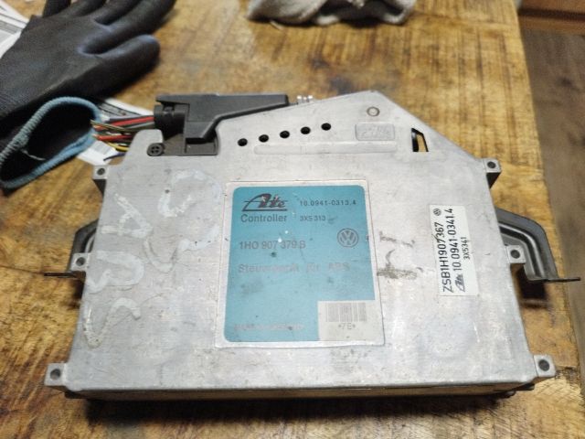 bontott VW GOLF III ABS Elektronika