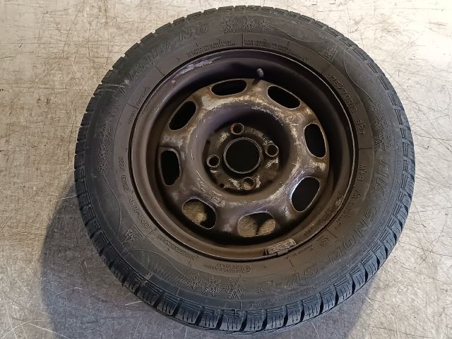 bontott VW GOLF III Acélfelni Szett Gumival