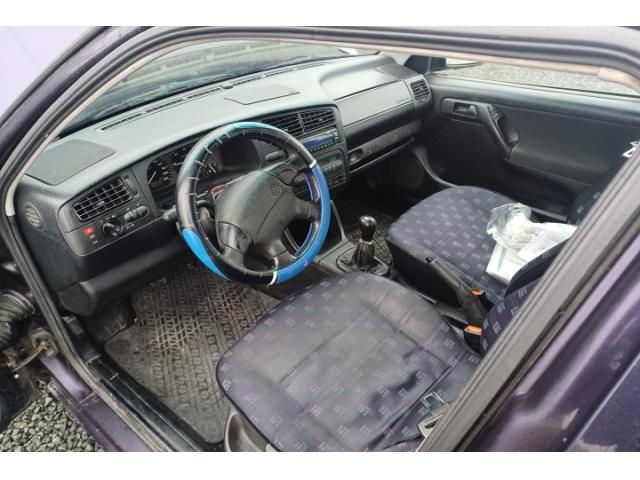 bontott VW GOLF III Acélfelni Szett Gumival