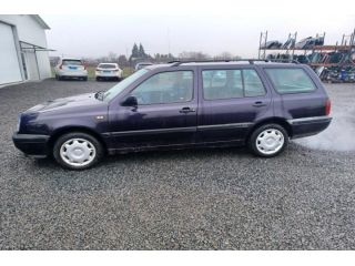 bontott VW GOLF III Acélfelni Szett Gumival