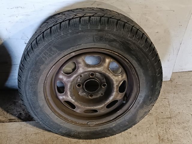 bontott VW GOLF III Acélfelni Szett Gumival