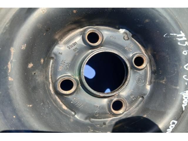 bontott VW GOLF III Acélfelni Szett Gumival