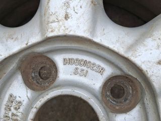 bontott VW GOLF III Alufelni (1 db)