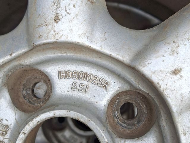 bontott VW GOLF III Alufelni (1 db)