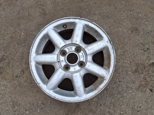 bontott VW GOLF III Alufelni (1 db)