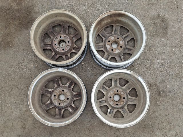 bontott VW GOLF III Alufelni Szett