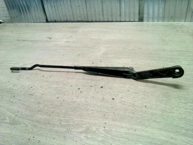 bontott VW GOLF III Bal első Ablaktörlő Kar