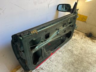 bontott VW GOLF III Bal első Ajtó (Üres lemez)