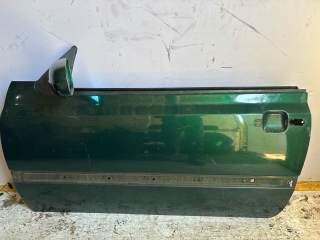 bontott VW GOLF III Bal első Ajtó (Üres lemez)