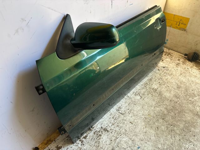 bontott VW GOLF III Bal első Ajtó (Üres lemez)