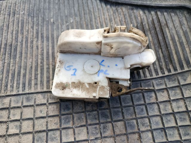 bontott VW GOLF III Bal első Ajtózár