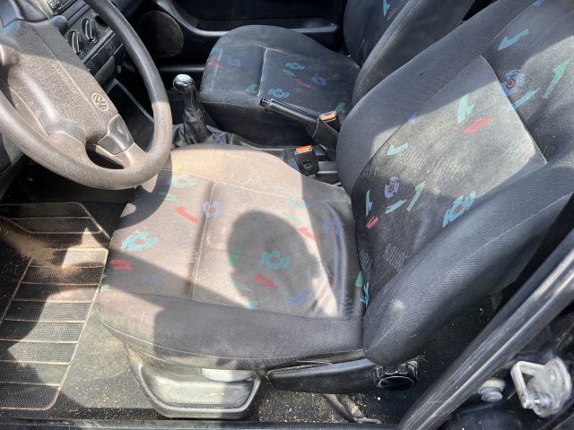 bontott VW GOLF III Bal első Belső Kilincs