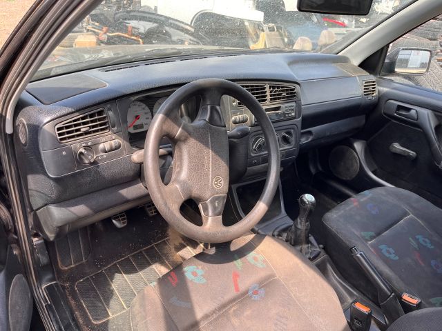 bontott VW GOLF III Bal első Belső Kilincs