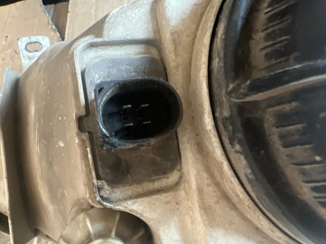 bontott VW GOLF III Bal Fényszóró