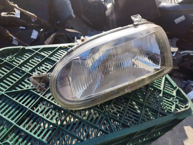 bontott VW GOLF III Bal Fényszóró