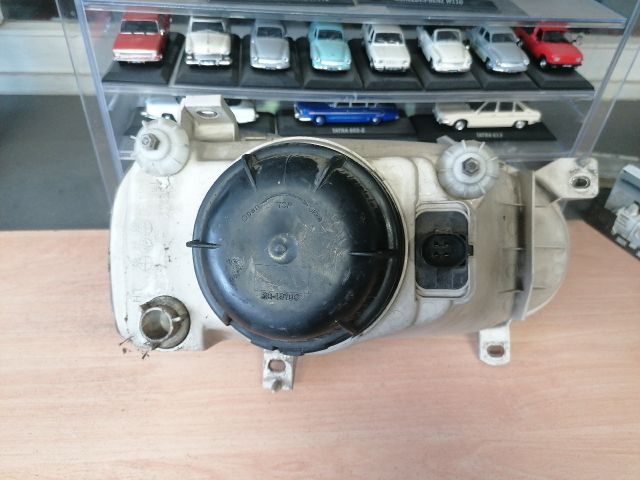 bontott VW GOLF III Bal Fényszóró