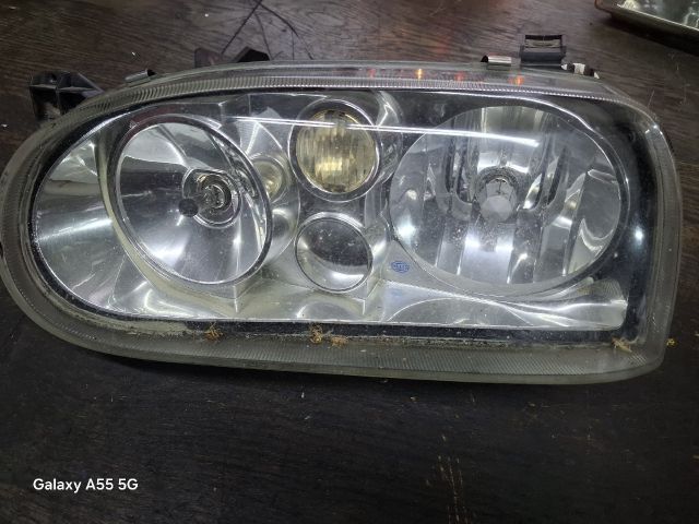 bontott VW GOLF III Bal Fényszóró