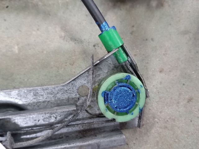 bontott VW GOLF III Bal hátsó Ablakemelő Szerkezet (Mechanikus)