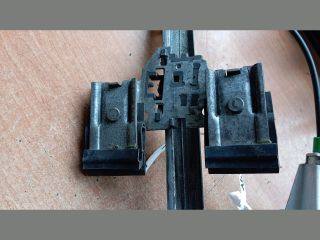 bontott VW GOLF III Bal hátsó Ablakemelő Szerkezet (Mechanikus)
