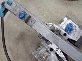 bontott VW GOLF III Bal hátsó Ablakemelő Szerkezet (Mechanikus)