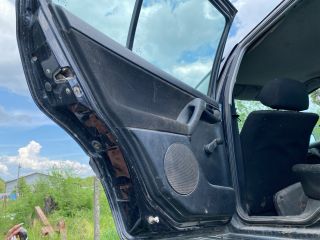 bontott VW GOLF III Bal hátsó Ajtó (Üres lemez)