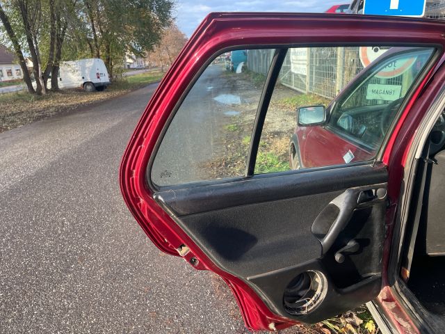 bontott VW GOLF III Bal hátsó Ajtó (Üres lemez)