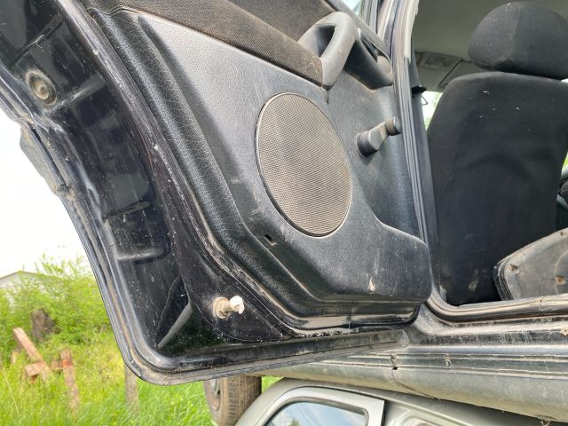 bontott VW GOLF III Bal hátsó Ajtó (Üres lemez)