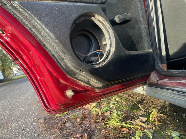 bontott VW GOLF III Bal hátsó Ajtó (Üres lemez)