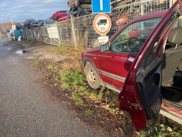 bontott VW GOLF III Bal hátsó Ajtó (Üres lemez)