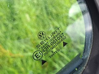 bontott VW GOLF III Bal hátsó Fixüveg (Ajtóban)