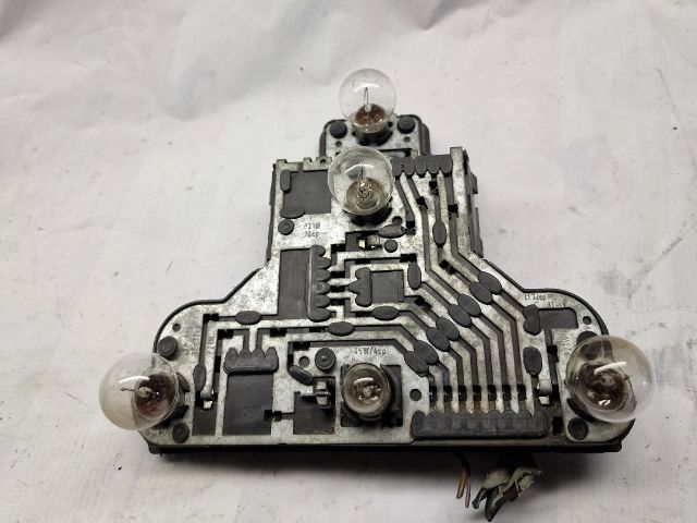 bontott VW GOLF III Bal Hátsó Lámpa Foglalat