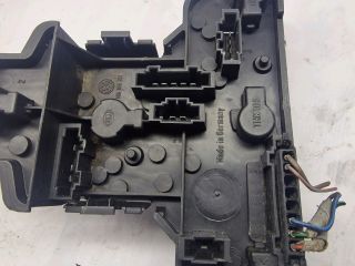 bontott VW GOLF III Bal Hátsó Lámpa Foglalat