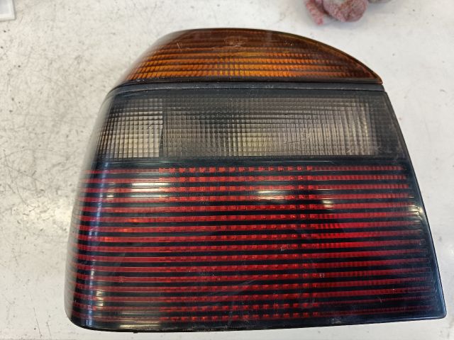 bontott VW GOLF III Bal Hátsó Lámpa