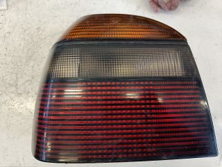 bontott VW GOLF III Bal Hátsó Lámpa