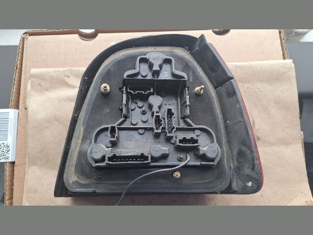 bontott VW GOLF III Bal Hátsó Lámpa