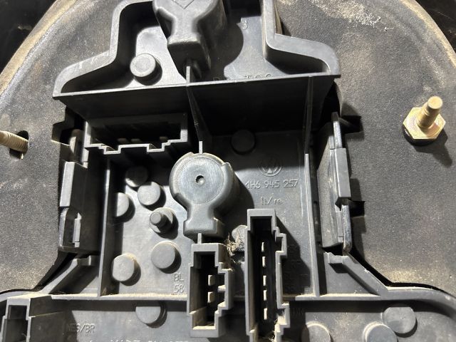 bontott VW GOLF III Bal Hátsó Lámpa