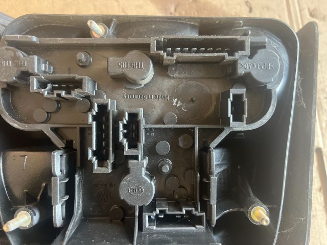 bontott VW GOLF III Bal Hátsó Lámpa