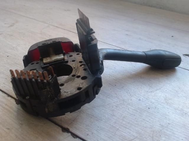 bontott VW GOLF III Bal Kormánykapcsoló Irányjelző