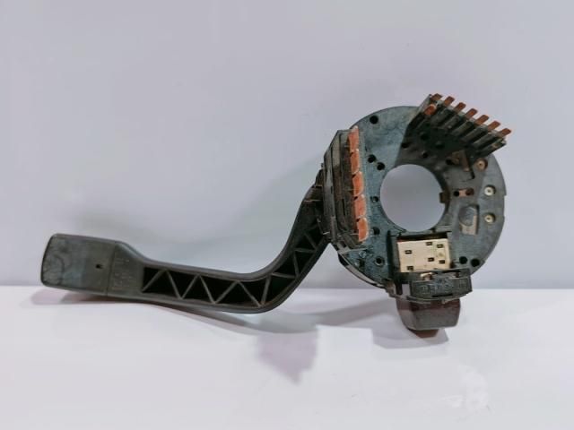 bontott VW GOLF III Bal Kormánykapcsoló Irányjelző