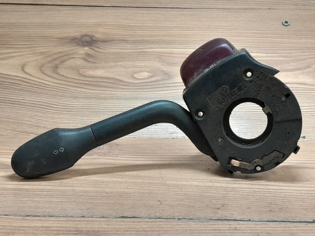 bontott VW GOLF III Bal Kormánykapcsoló Irányjelző